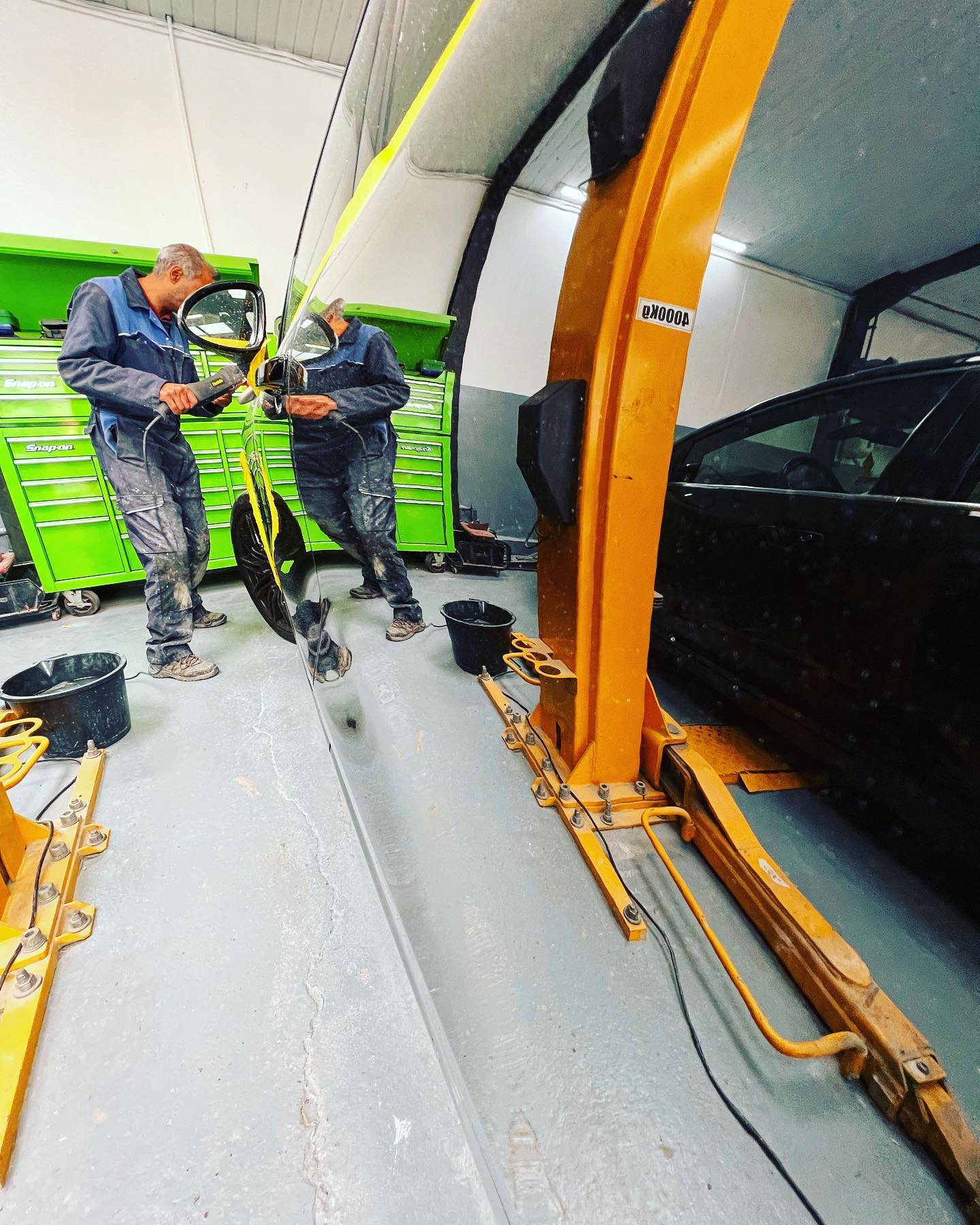 Auto Serve Bodyworks workshop